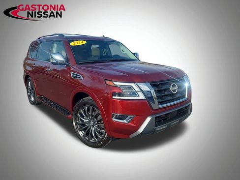 Used 2024 Nissan Armada Platinum w/ Captain's Chairs Package image 2