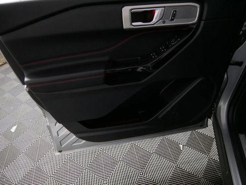 Used 2023 Ford Explorer ST-Line image 14