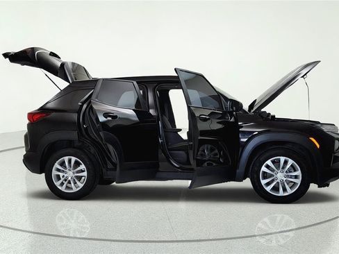 Used 2022 Chevrolet TrailBlazer LS FWD image 15
