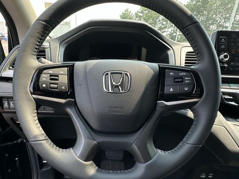 Used 2026 Honda Odyssey EX-L image 6