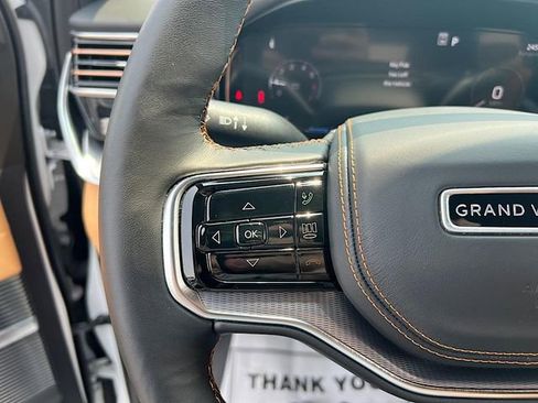 New 2023 Jeep Grand Wagoneer Series III image 22