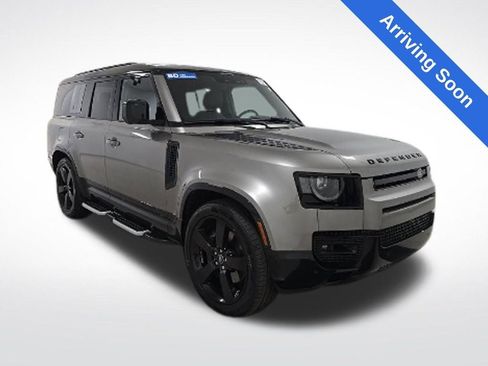 Used 2024 Land Rover Defender 130 X-Dynamic SE AWD/4WD image 1