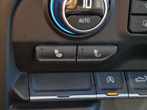 Used 2019 Chevrolet Silverado 1500 LT image 30