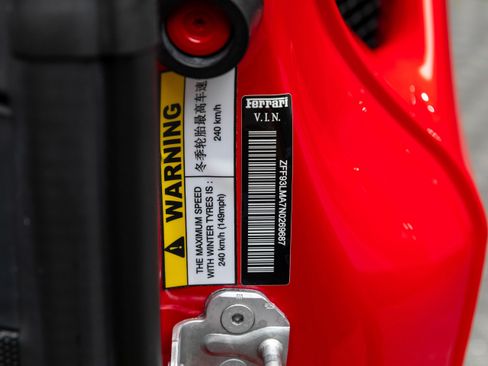 Certified 2022 Ferrari F8 Tributo image 23