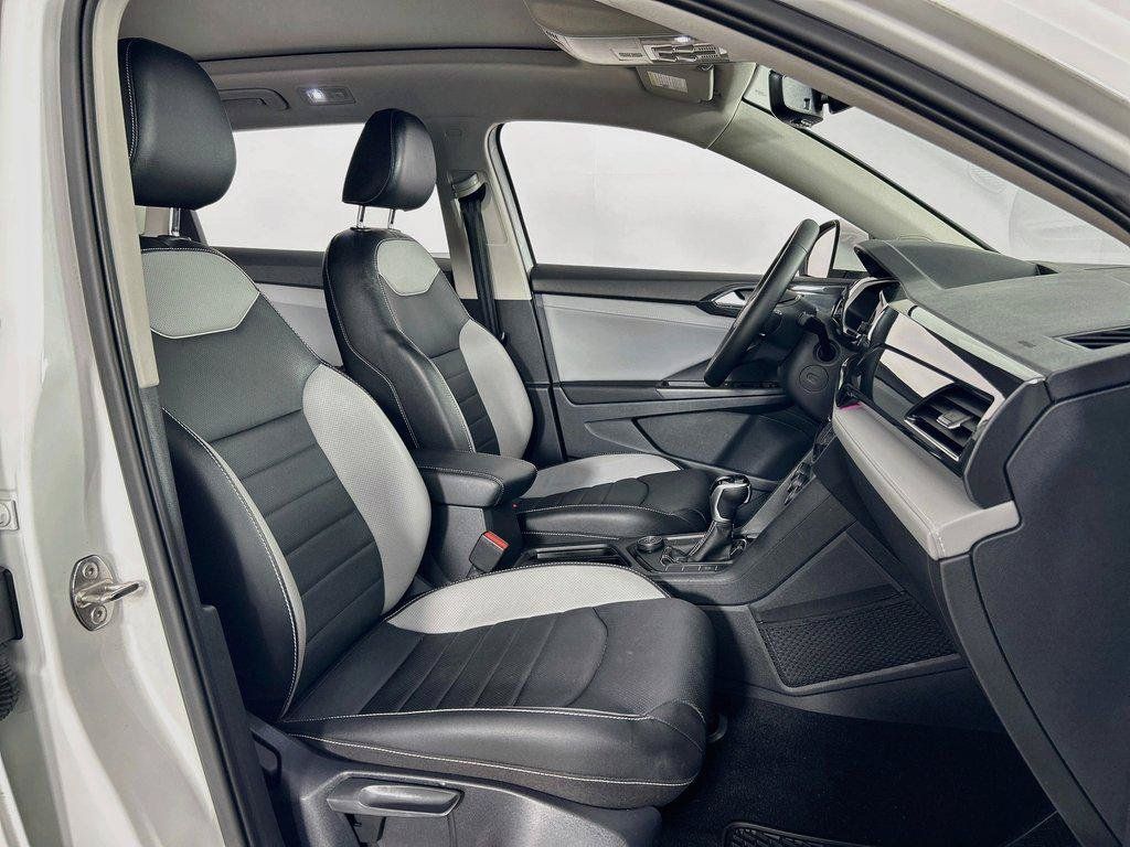 Certified 2023 Volkswagen Taos SEL AWD/4WD image 29