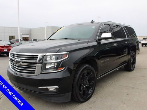 Used 2017 Chevrolet Suburban Premier image 3