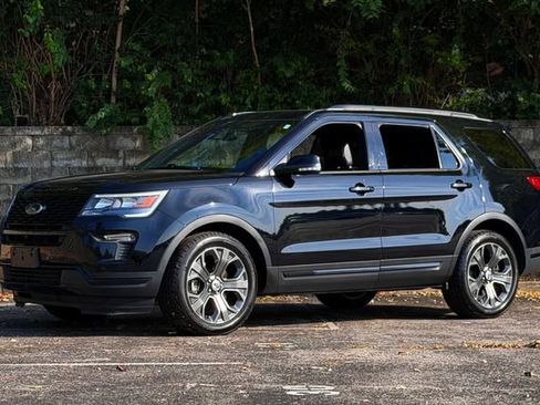 Used 2018 Ford Explorer Sport w/ Equipment Group 401A AWD/4WD image 10