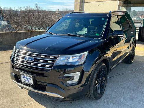 Used 2016 Ford Explorer Limited w/ Equipment Group 301A image 8