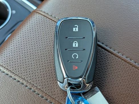 Used 2019 Chevrolet Traverse High Country AWD/4WD image 34