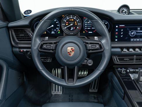 Certified 2023 Porsche 911 Targa 4 GTS w/ Premium Package AWD/4WD image 22