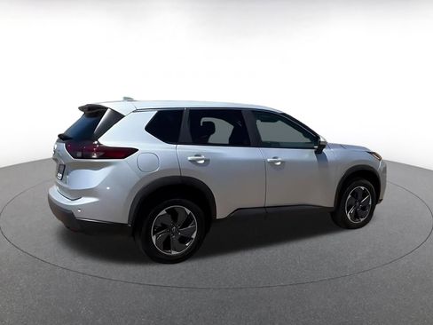Used 2025 Nissan Rogue SV FWD image 14