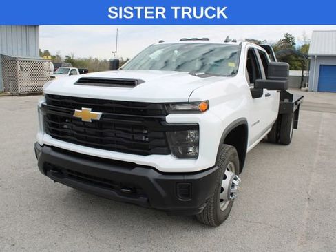 Used 2024 Chevrolet Silverado 3500 W/T w/ WT Convenience Package AWD/4WD image 3