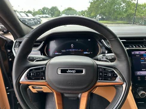 Certified 2022 Jeep Grand Cherokee Summit AWD/4WD image 14