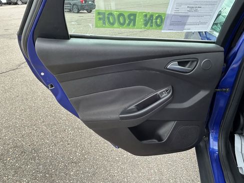 Used 2013 Ford Focus Titanium w/ Titanium Handling Pkg FWD image 13