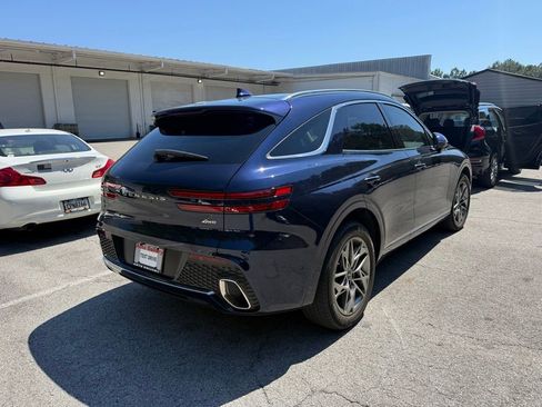 Used 2022 Genesis GV70 2.5T w/ Advanced Package AWD/4WD image 6