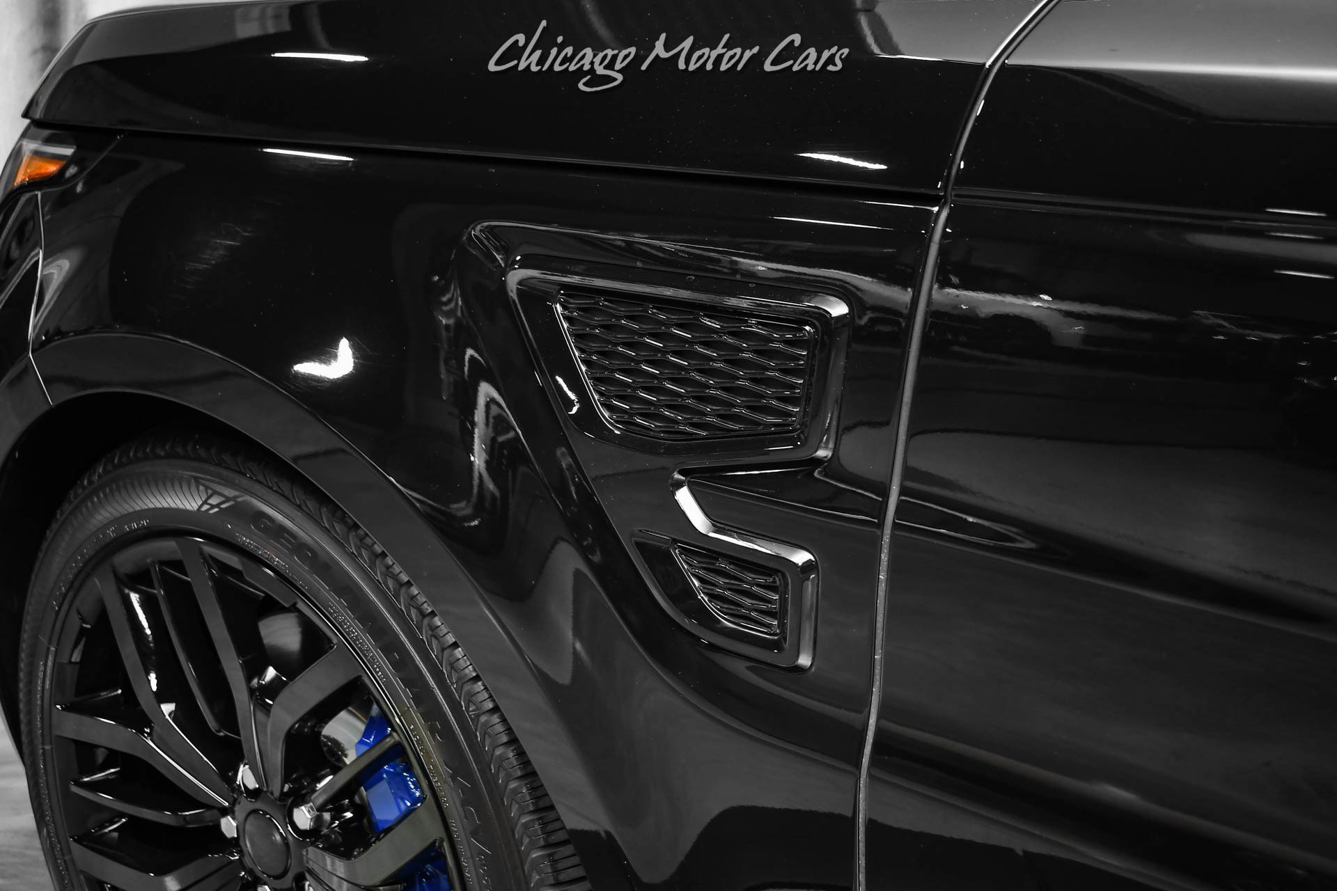 Used 2016 Land Rover Range Rover Sport SVR AWD/4WD image 40