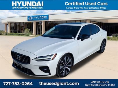 Used 2022 Volvo S60 B5 Momentum
