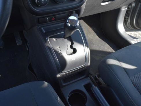 Used 2012 Jeep Compass Sport FWD image 26