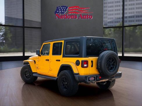Used 2021 Jeep Wrangler Unlimited Sahara image 3