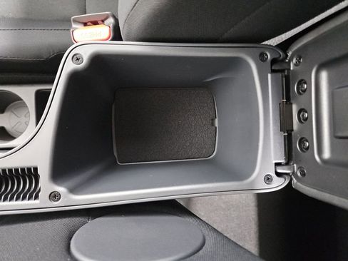 New 2025 Nissan Kicks Play S image 25