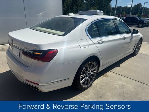 Used 2020 BMW 750i xDrive AWD/4WD image 7