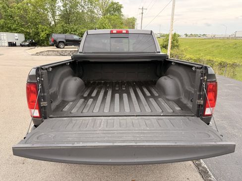 Used 2017 RAM 1500 Big Horn AWD/4WD image 12