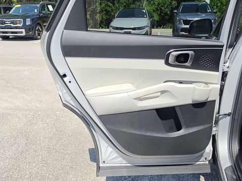 Certified 2023 Kia Sorento EX w/ Panoramic Sunroof Package FWD image 14