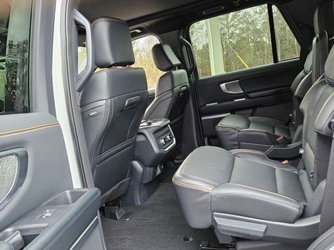 New 2025 Ford Expedition Tremor image 7