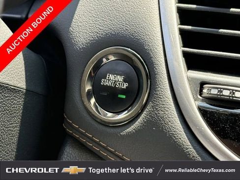 Used 2022 Chevrolet Trax LT w/ LT Convenience Package FWD image 23