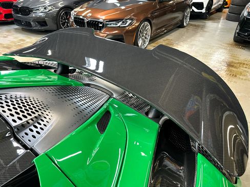 Used 2022 McLaren 765LT image 26