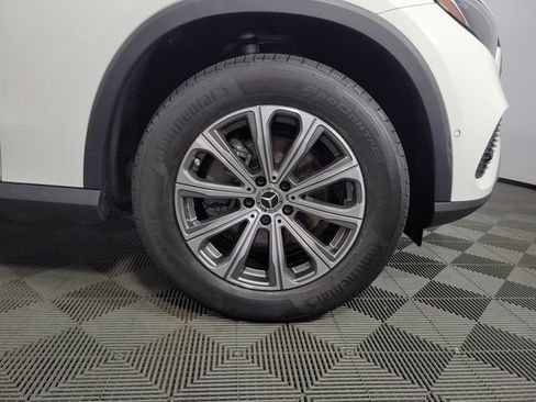 Used 2023 Mercedes-Benz GLC 300 4MATIC image 10