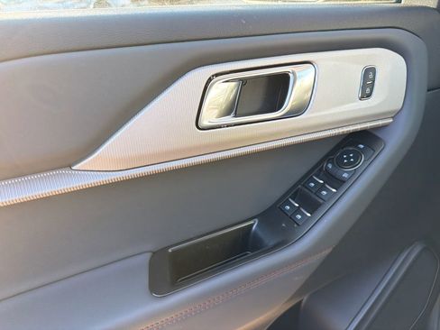 New 2026 Ford Explorer Active w/ Active Comfort Package image 33