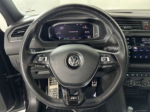 Used 2020 Volkswagen Tiguan SEL Premium R-Line image 18