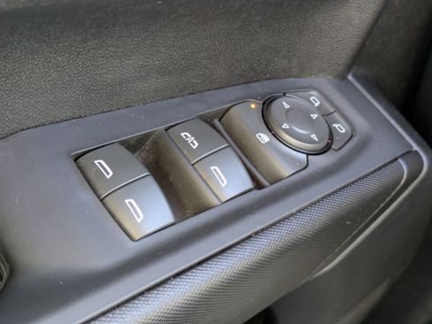 Used 2022 Chevrolet Silverado 1500 Custom image 13