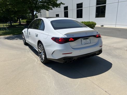 New 2026 Mercedes-Benz E 53 AMG e 4MATIC Sedan image 7