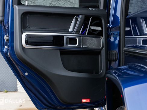 Used 2022 Mercedes-Benz G 63 AMG 4MATIC w/ G Manufaktur Interior Package image 31