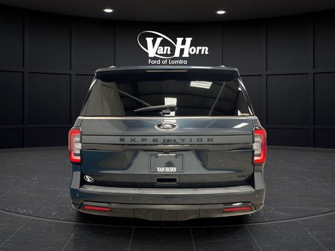 Used 2023 Ford Expedition Max Limited AWD/4WD image 6