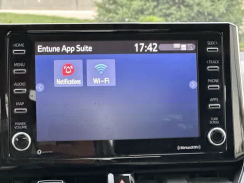 Used 2021 Toyota Corolla LE FWD image 11