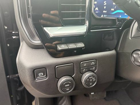 New 2026 Chevrolet Silverado 1500 High Country w/ Technology Package image 25