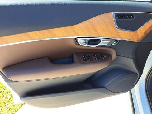 Used 2023 Volvo XC90 B6 Plus w/ Protection Package Premier image 14