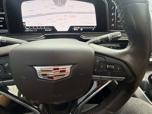 Used 2021 Cadillac Escalade Premium Luxury image 30