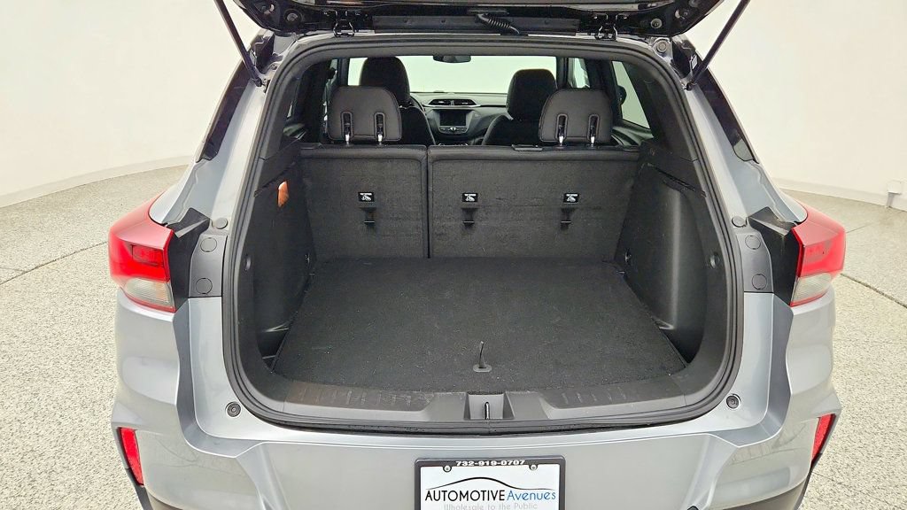 Used 2023 Chevrolet TrailBlazer RS FWD image 17