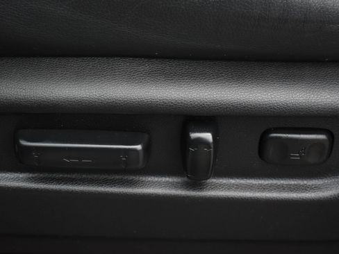 Used 2017 Honda Pilot Touring image 14