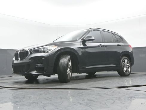 Used 2021 BMW X1 xDrive28i w/ M Sport Package image 29