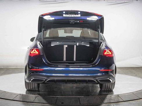 Used 2025 Mercedes-Benz E 350 Sedan image 26