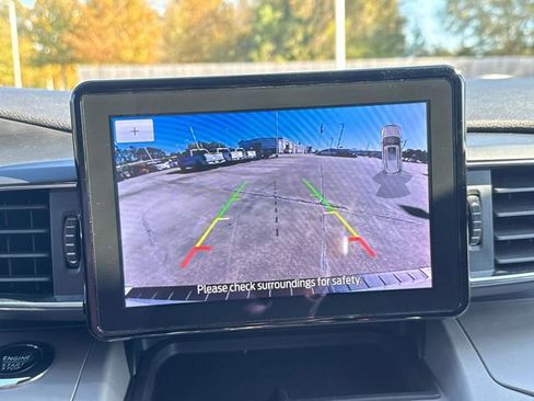 Used 2023 Ford Explorer XLT w/ Equipment Group 202A image 31