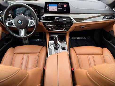 Used 2020 BMW 540i xDrive w/ M Sport Package image 10