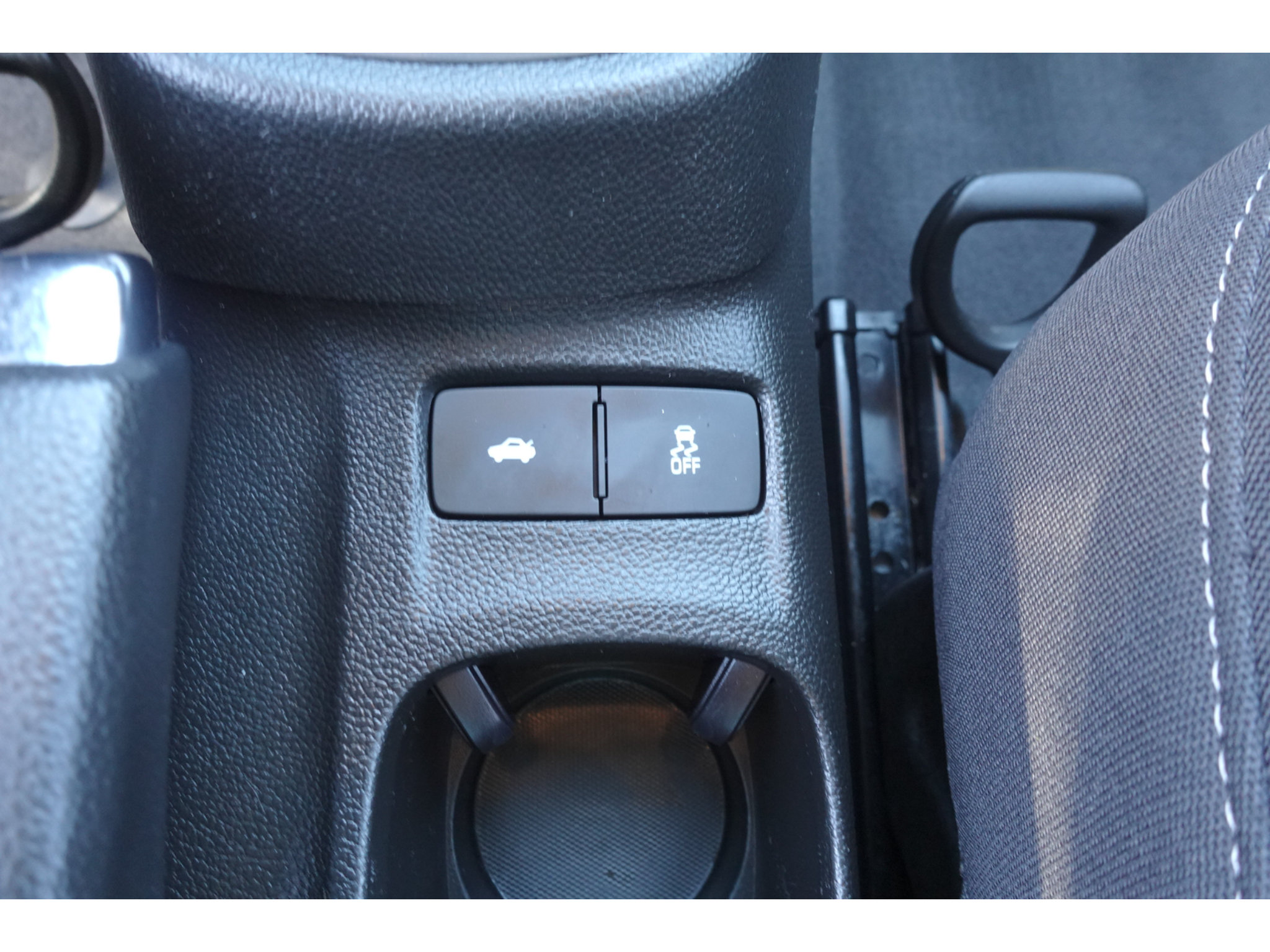 Used 2020 Chevrolet Sonic LT FWD image 20