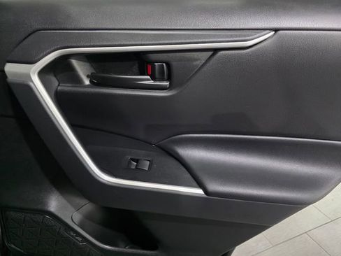Used 2023 Toyota RAV4 LE AWD/4WD image 12