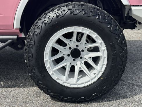 Used 2023 Ford Bronco Black Diamond image 15